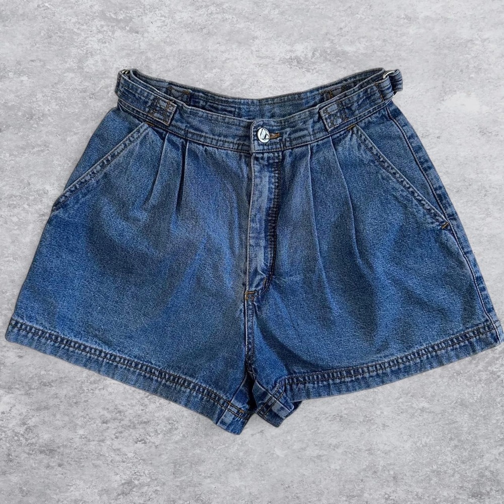 Liz Claiborne Vintage High‎ Waisted Pleated Denim Shorts Blue Medium Wash Size 6
